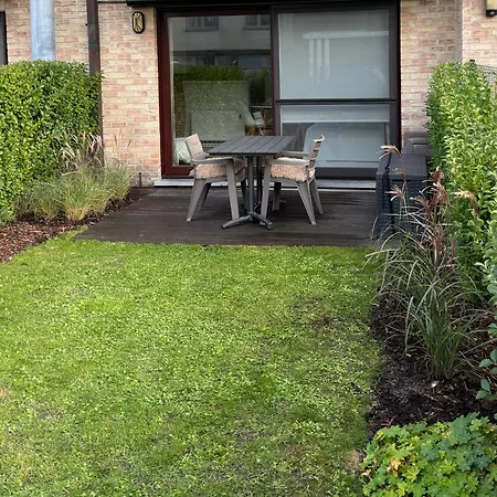 Studio Amor Op Het Gelijkvloers Met Tuintje Nabij Strand De Haan Exterior photo