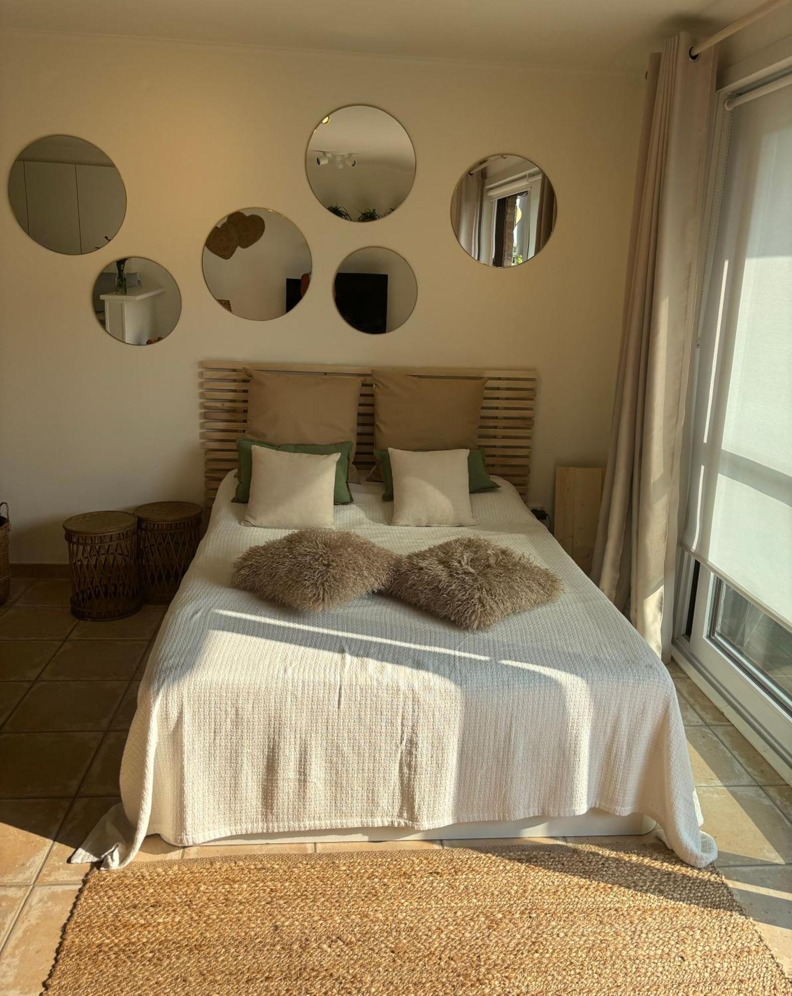 Op Het Gelijkvloers Met Tuintje Nabij Apartment De Haan